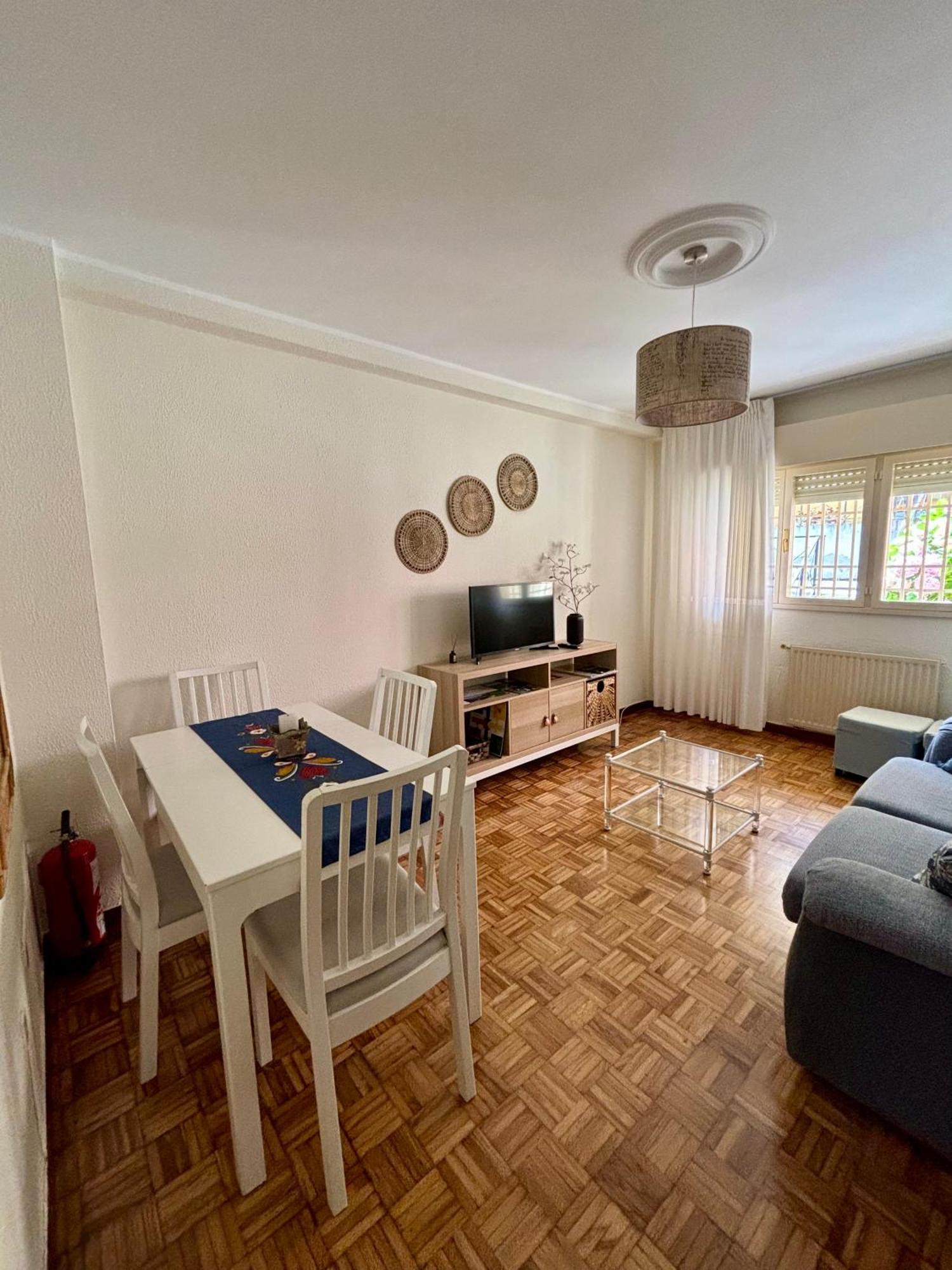 Piso En El Precioso Pueblo De Colunga Apartment ภายนอก รูปภาพ